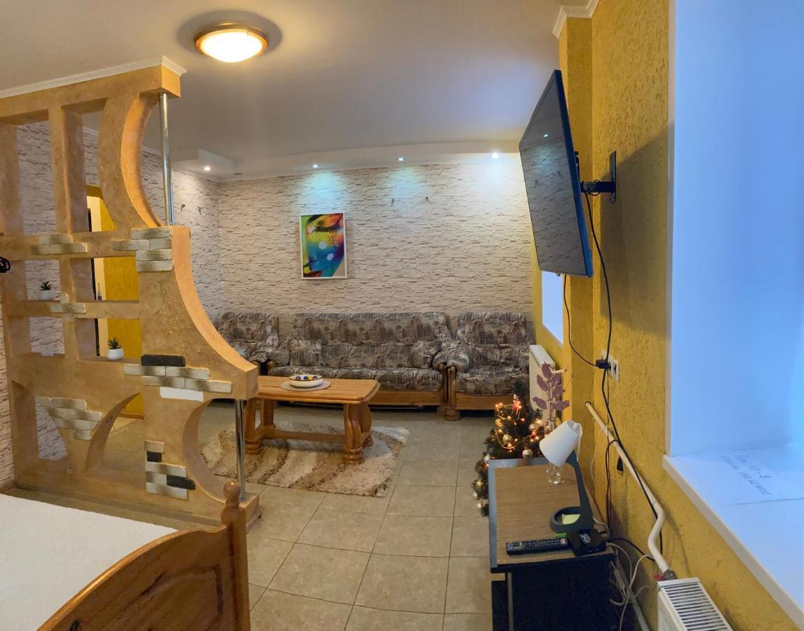 Apartment In The Center Grodno Exterior photo